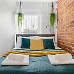 Bob W Centre - Avangard Apartament *