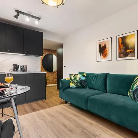 Bob W Centre - Avangard Apartman Tallinn