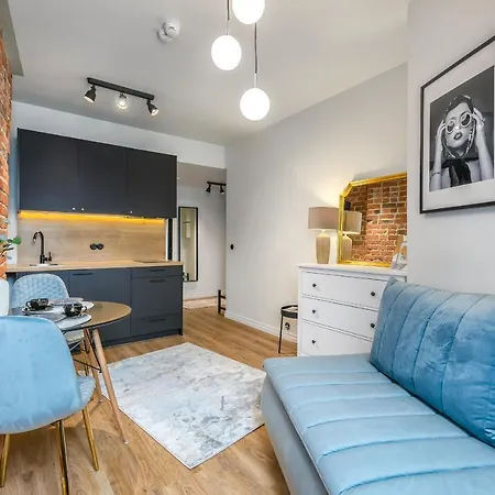 Bob W Centre - Avangard *