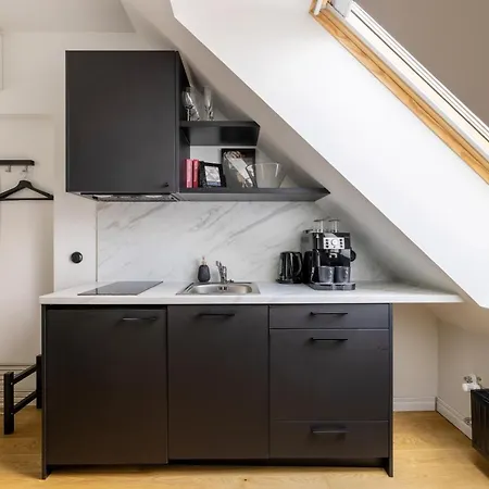 Bob W Centre - Avangard Apartman Tallinn