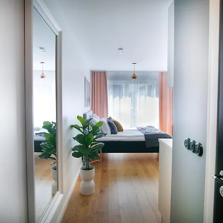 Bob W Centre - Avangard Apartman Tallinn