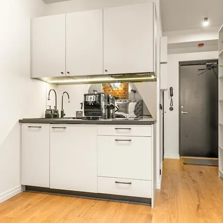 Bob W Centre - Avangard Apartman Tallinn