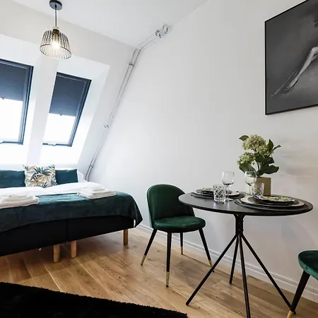 Apartment Bob W Avangard