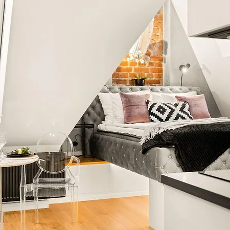 Bob W Centre - Avangard