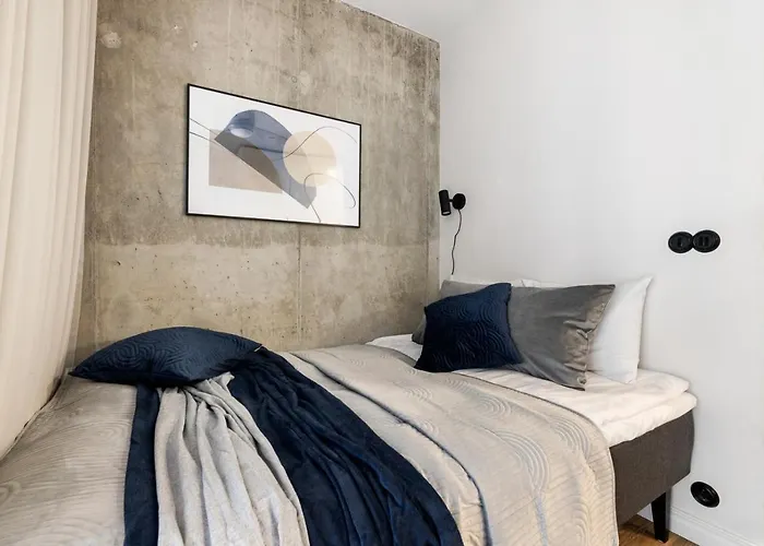 Bob W Centre - Avangard * Tallin