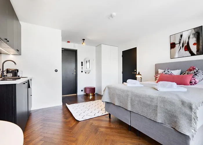 Bob W Centre - Avangard Апартаменти Таллінн