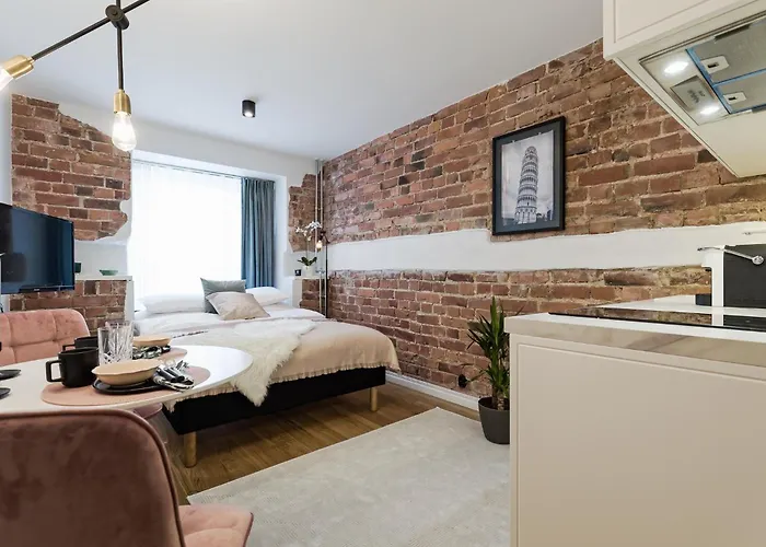 Bob W Centre - Avangard Апартаменти